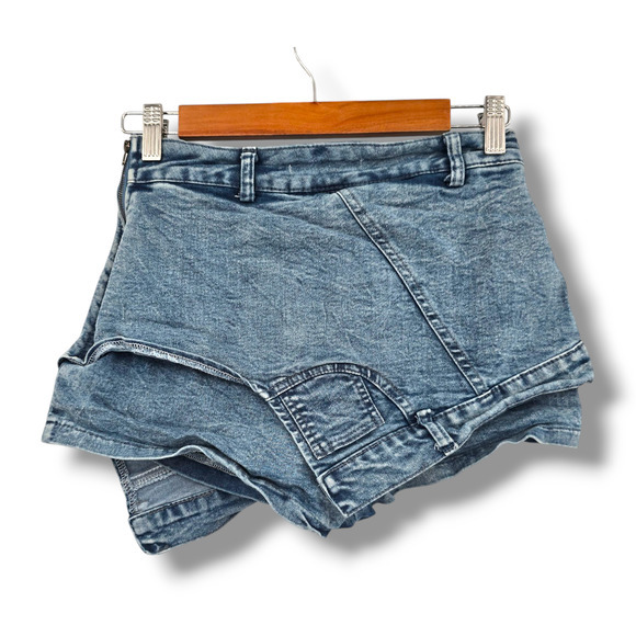 Baddie Factory Women's Stretch Acid Wash Asymmetrical Denim Skort Size Small - Picture 2 of 9